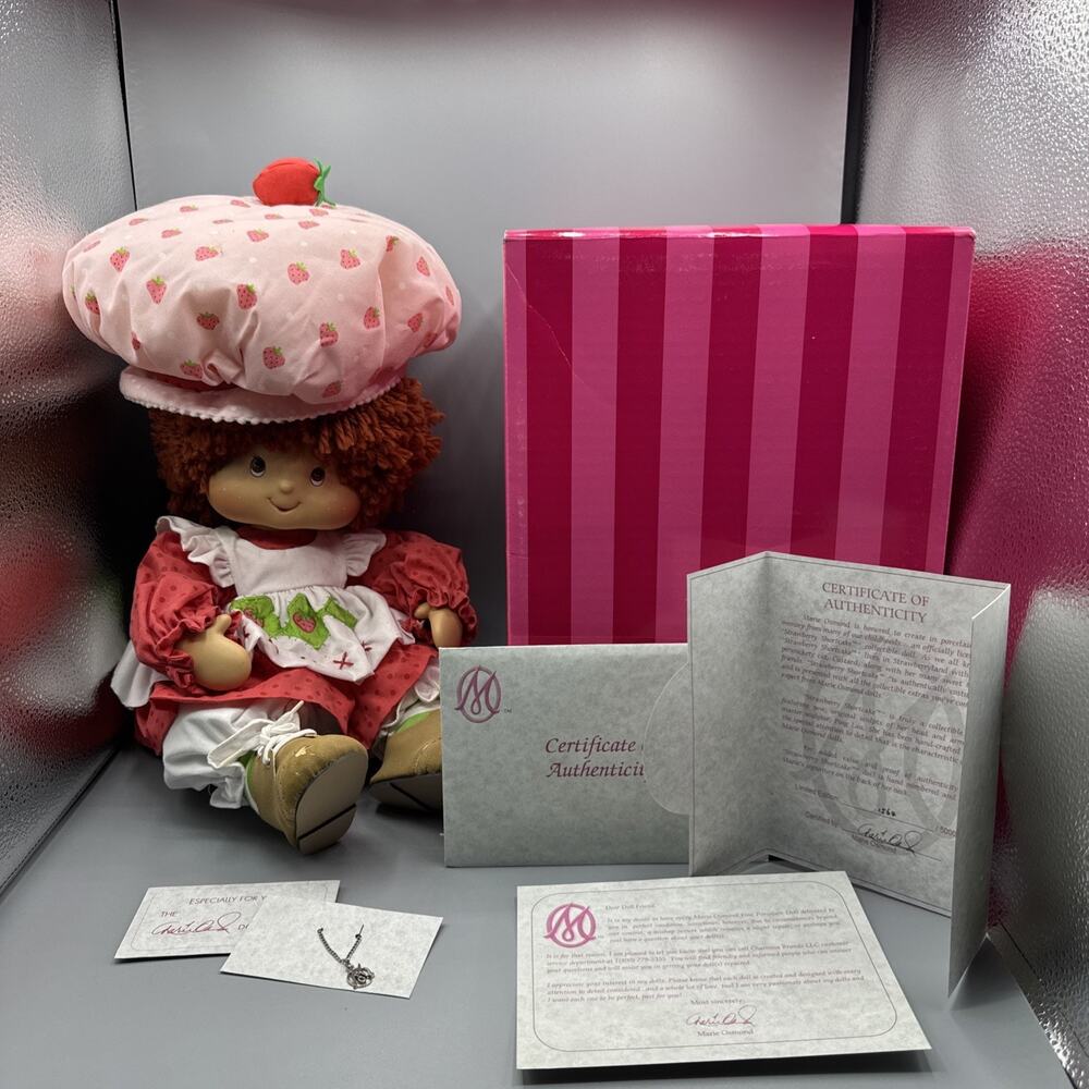 Strawberry Shortcake Marie Osmond Doll COA Original Box 9"